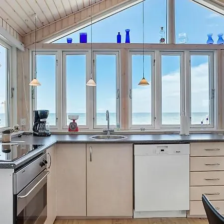 Unique Private Beach House Holiday home *